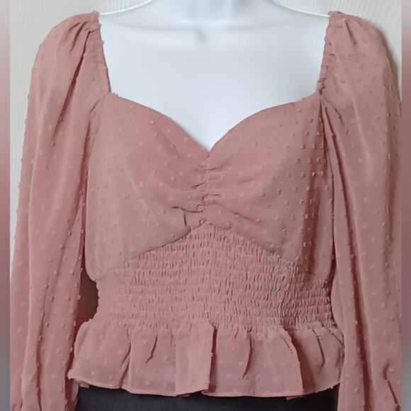 Sadie & Sage Women's Smocked  Long Sleeve Crop Top. Size S - Picture 4 of 12